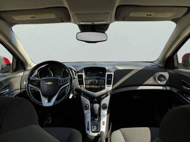 Used 2011 Chevrolet Cruze LT FWD image 38