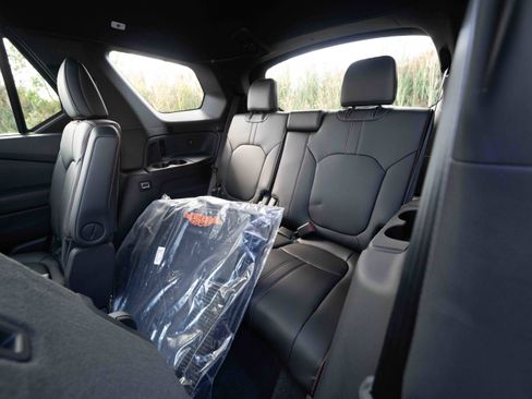 New 2025 Honda Pilot TrailSport image 24