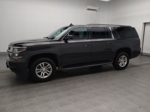 Used 2016 Chevrolet Suburban LS RWD image 2