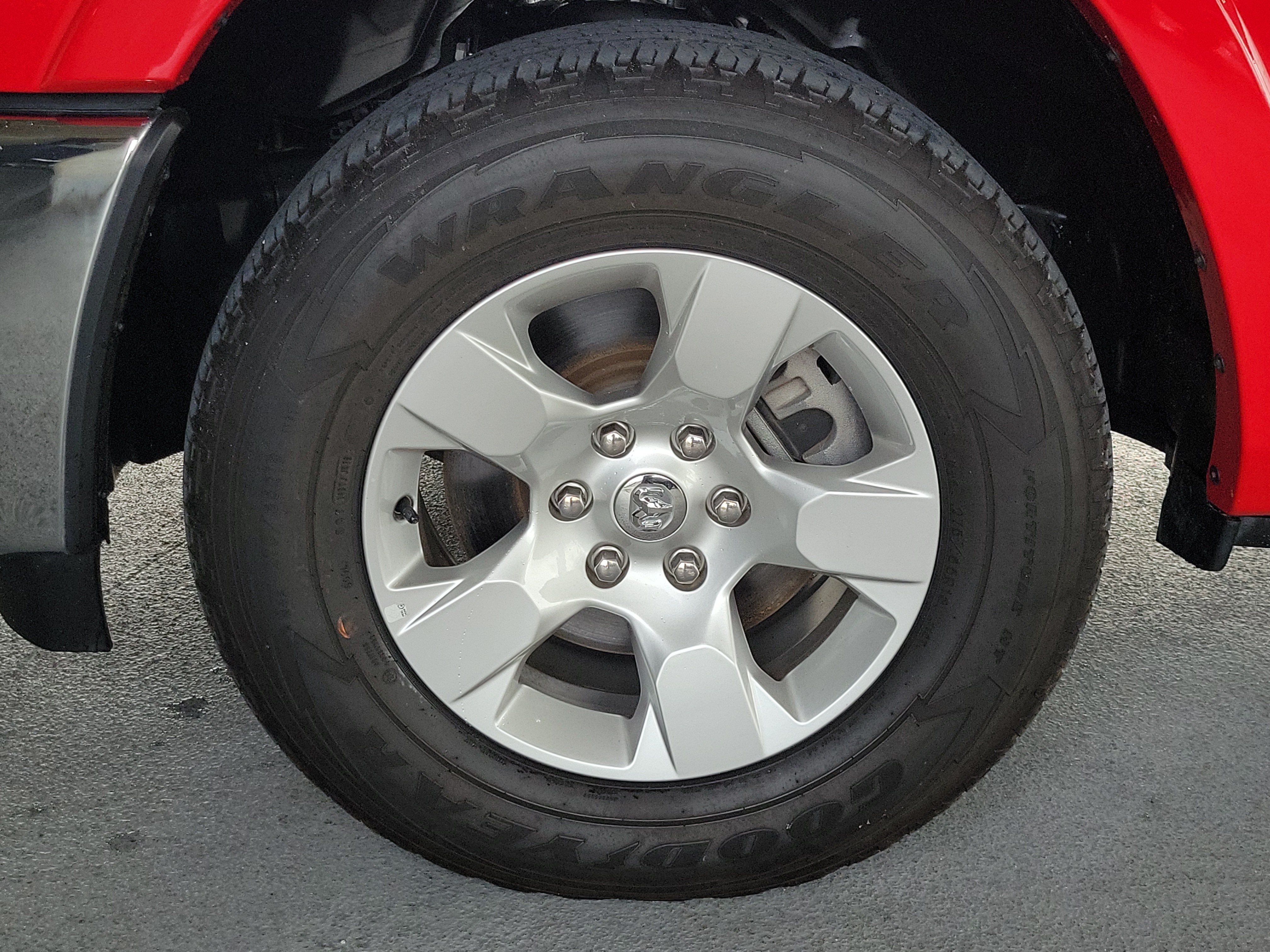 Used 2025 RAM 1500 Big Horn AWD/4WD image 5