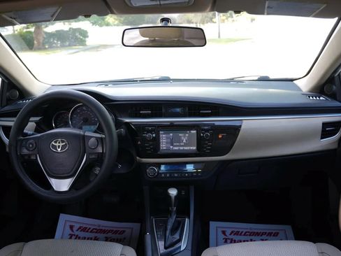 Used 2014 Toyota Corolla LE FWD image 9