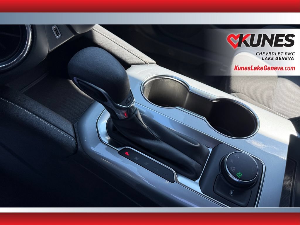 Used 2025 Chevrolet Blazer LT AWD/4WD image 28