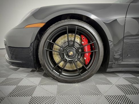 Used 2023 Porsche 911 Targa 4 GTS image 13