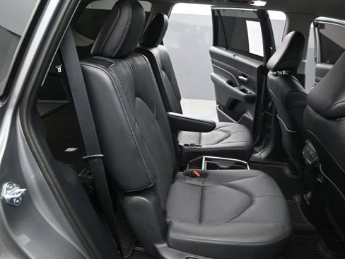Used 2025 Toyota Grand Highlander FWD image 14