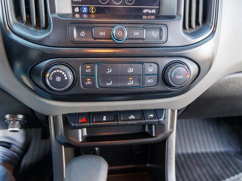 Used 2022 Chevrolet Colorado W/T w/ Custom Special Edition image 25