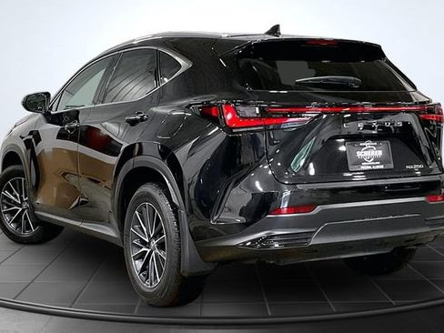 Used 2024 Lexus NX 250 FWD w/ Cold Area Package image 15