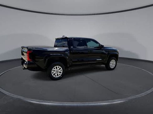Used 2026 Toyota Tacoma SR5 RWD image 8