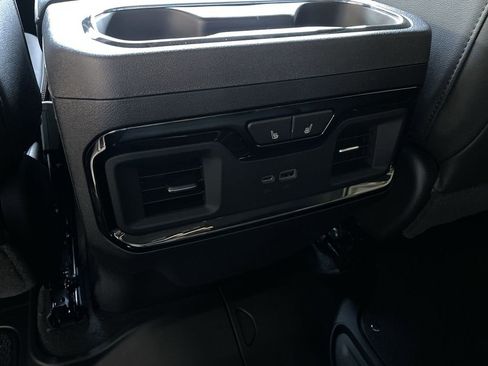 New 2026 GMC Sierra 2500 AT4 w/ AT4 Premium Plus Package AWD/4WD image 21