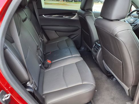 Used 2023 Cadillac XT5 Premium Luxury image 10