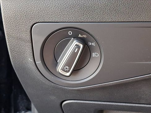 Used 2019 Volkswagen Tiguan SEL AWD/4WD image 23
