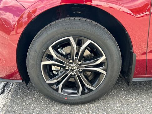 New 2026 Toyota Sienna Platinum AWD/4WD image 28