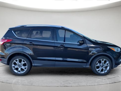 Used 2014 Ford Escape Titanium AWD/4WD image 2