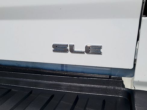 Used 2018 GMC Sierra 2500 SLE w/ SLE Fleet Convenience Package AWD/4WD image 30