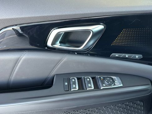 New 2026 Kia Carnival SX Prestige FWD image 11