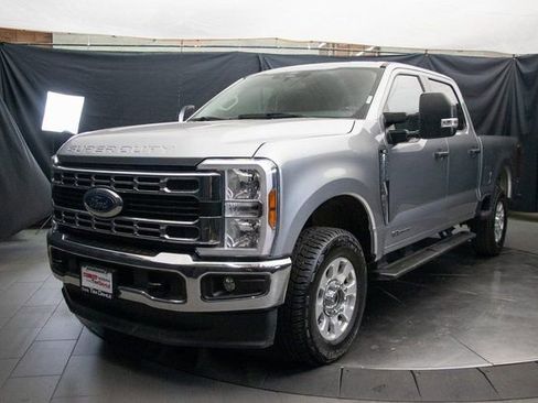 Used 2024 Ford F250 XLT image 6