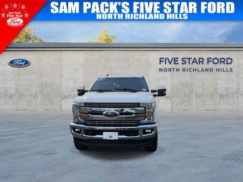 Used 2019 Ford F250 Lariat w/ Lariat Value Package image 3