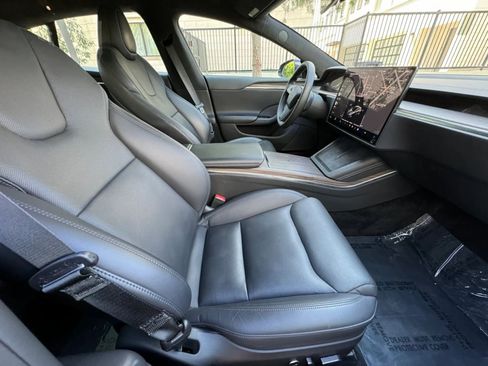 Used 2022 Tesla Model S AWD/4WD image 9