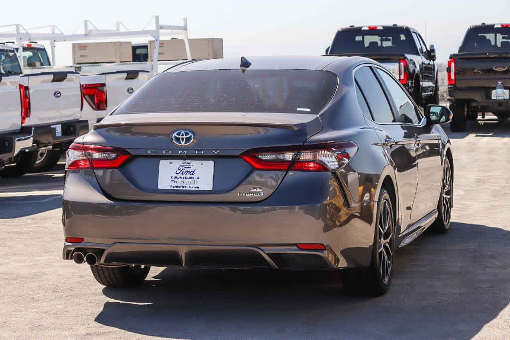 Used 2021 Toyota Camry SE FWD image 4