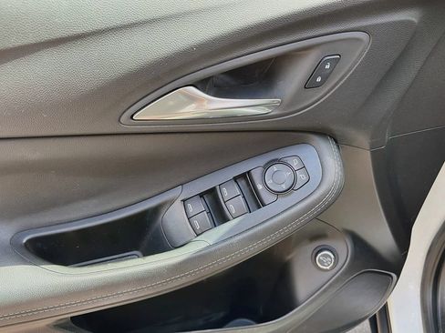 Used 2022 Buick Encore GX Select FWD image 18