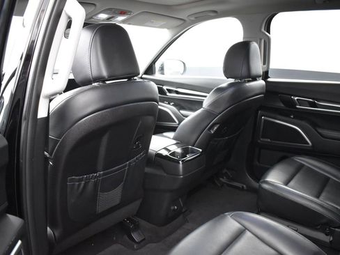 Certified 2025 Kia Telluride S image 24