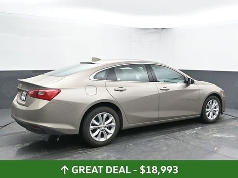 Used 2025 Chevrolet Malibu LT image 12
