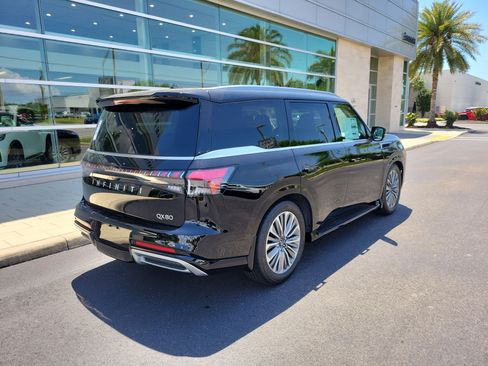 New 2026 INFINITI QX80 Luxe RWD image 4