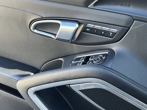Used 2013 Porsche 911 Carrera 4S image 25