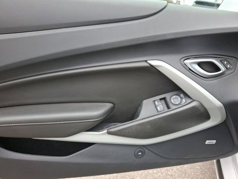 Used 2023 Chevrolet Camaro LT w/ Technology Package image 14