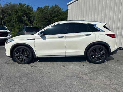 Used 2020 INFINITI QX50 Essential w/ Edition 30 Package FWD image 9
