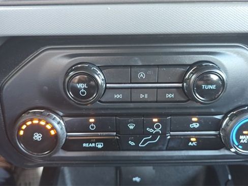 Used 2023 Ford Bronco 4-Door image 32