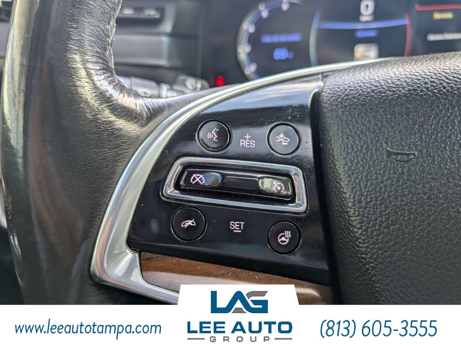 Used 2020 Cadillac Escalade Luxury RWD image 21