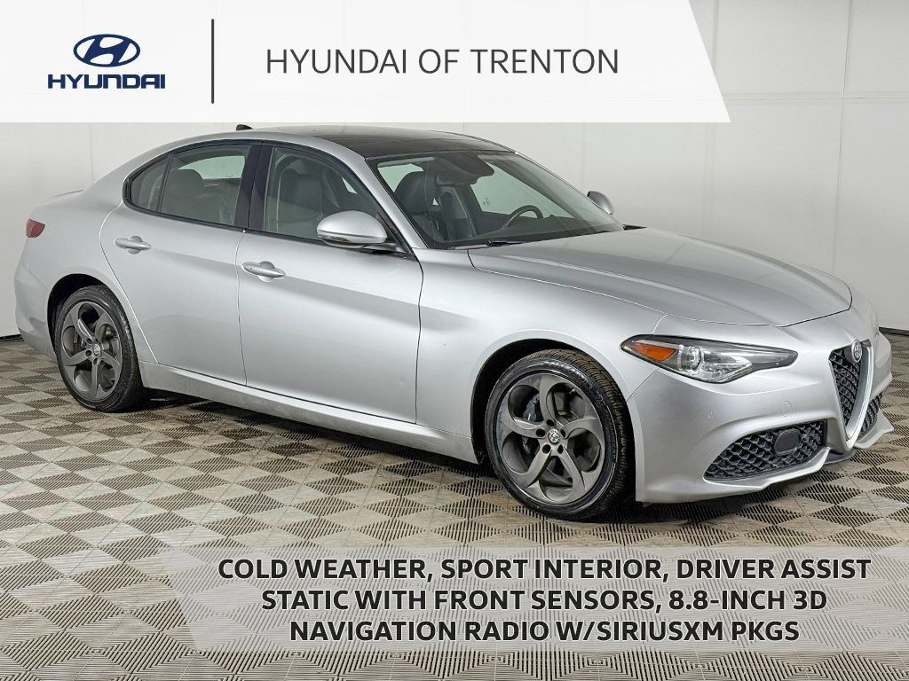 Used 2018 Alfa Romeo Giulia AWD image 1