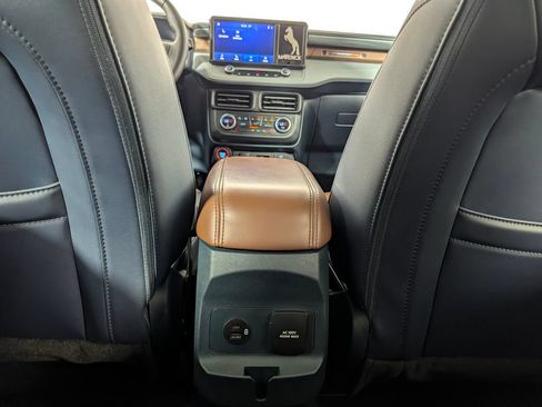 Certified 2022 Ford Maverick Lariat w/ Lariat Luxury Package AWD/4WD image 15