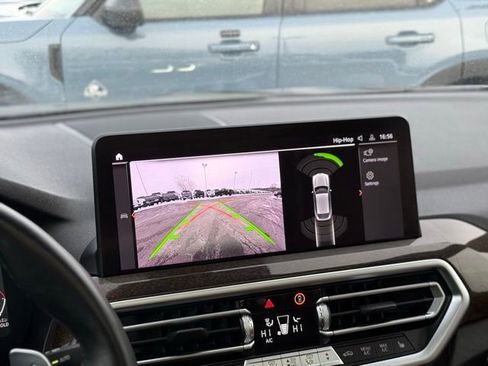 Used 2023 BMW X4 xDrive30i image 5