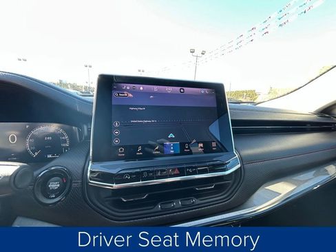 Used 2022 Jeep Compass Trailhawk w/ Trailhawk Elite Group image 38