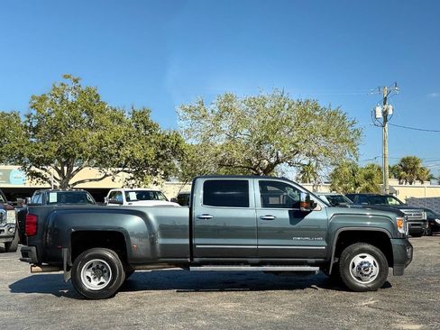 Used 2017 GMC Sierra 3500 Denali w/ Duramax Plus Package image 15