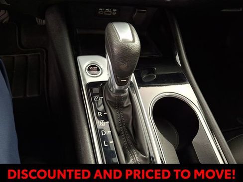 Used 2024 Nissan Altima 2.5 SV image 17