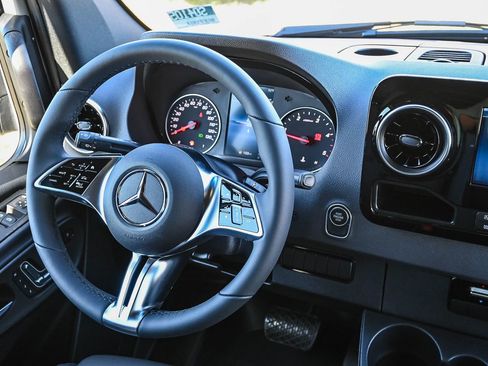 New 2026 Mercedes-Benz Sprinter 144 Cargo image 21