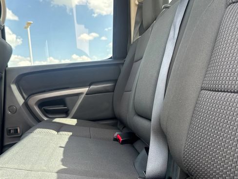 Used 2015 Nissan Titan SV w/ SV Value Truck Package RWD image 38