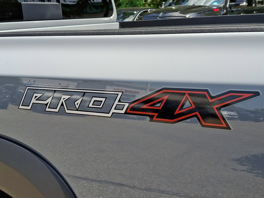 Certified 2025 Nissan Frontier PRO-4X AWD/4WD image 32