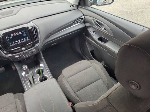Used 2019 Chevrolet Traverse LT image 17