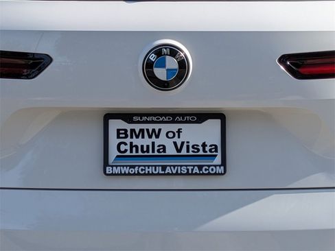 New 2026 BMW iX xDrive60 image 38