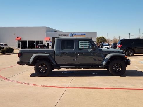 New 2026 Jeep Gladiator Sport image 7
