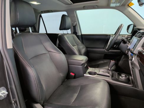 Used 2022 Toyota 4Runner Limited AWD/4WD image 62