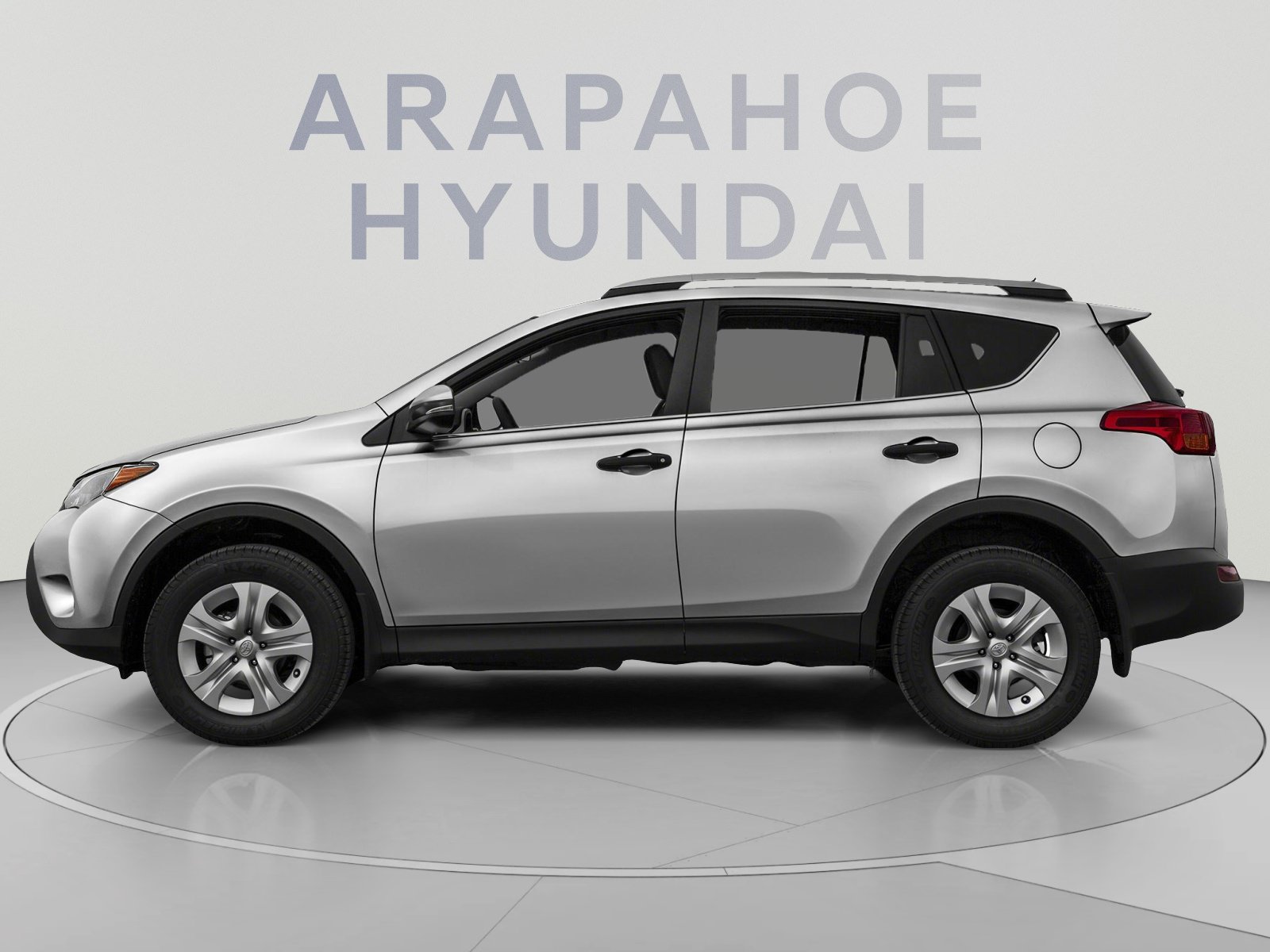 Used 2015 Toyota RAV4 Limited w/ Technology Package AWD/4WD image 3