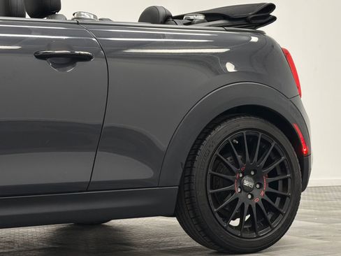 Used 2017 MINI Cooper S image 6