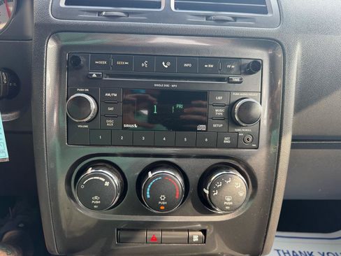 Used 2009 Dodge Challenger R/T RWD image 12