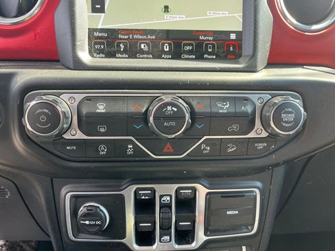 Used 2018 Jeep Wrangler Unlimited Rubicon AWD/4WD image 22