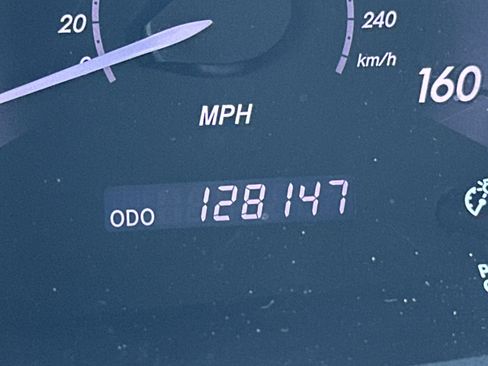 Used 2011 Toyota Avalon Limited image 22