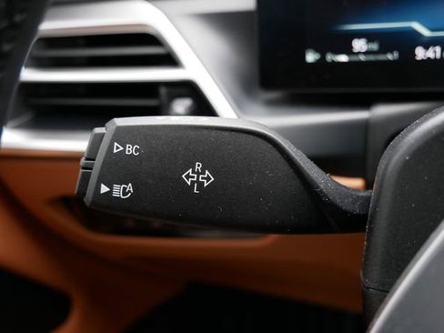 Used 2025 BMW 430i xDrive Coupe w/ Premium Package image 27